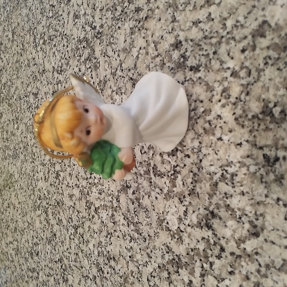 Pair of Retro Ceramic Angel Figurines/Tree Ornaments - Picture 4 of 7